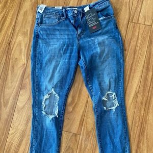 Levi’s 721 high-rise skinny jeans
